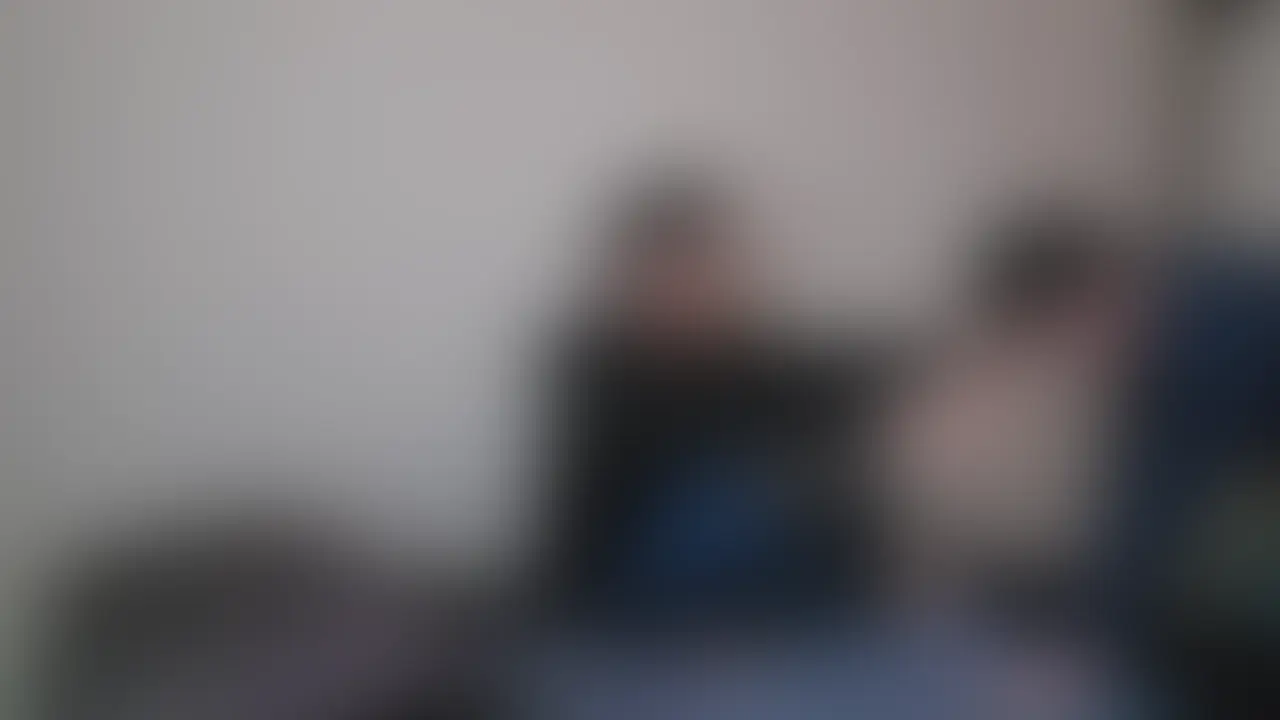 卒業即リアルした新大学生 sample 1