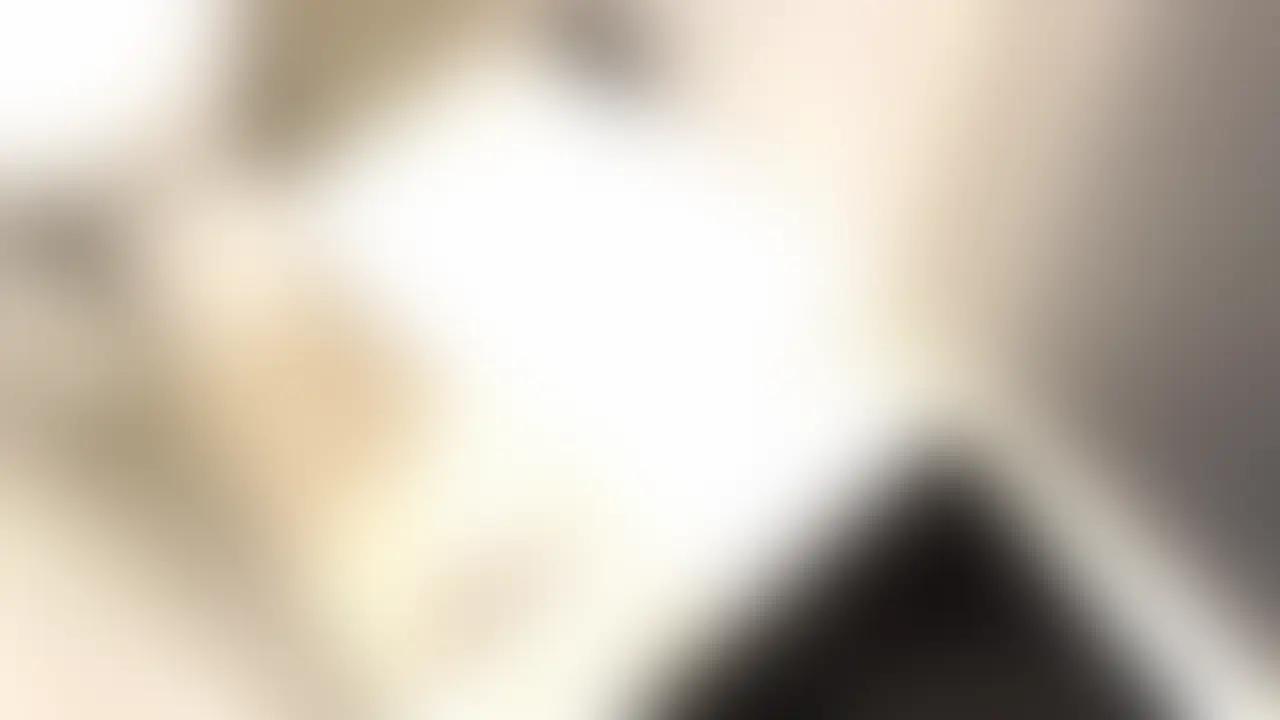 ⚠️後編⚠️顔モザ🔥卒業式直前🌸岡山イ●ン待ち合わせからはじめてのお泊まり…押しに弱い清楚系女子がオジのチ●コにどっぷり堕ちた一日

行為終了後、裸のまま布団の中でまったりイチャイチャしてると、
一緒にシャワーへ。泡だらけで体を洗い合いっこしながら、
お互いの敏感な部分を指で弄り合ってキス
口から攻め合いがエスカレート！！！
びしょ濡れの髪を掴んで喉奥まで咥えさせて、
「んぐっ…出る…！」って口内にドピュドピュ大量射精
「まだ熱い…」ってトロけた目で見つめてくる姿がたまらない…♡

初お泊まりの電話で
「今友達と遊んでるよ〜」
って嘘ついてる横で、
布団の中でゴソゴソ…
「何してるの？」
って甘く聞かれて
「足りなくてもう一回元気にしてる…」って
チ●コを握らせて攻め合い再開！！！

もう一回しょっぱなから生本番
制服のスカート捲ったままバックで奥まで突きまくり、
「もっと…奥まで…」って関西弁で喘がせて激しくピストン
子宮口にガンガン叩きつけてまたどっぷり中出し！！！

溢れ出る白濁液が太ももを伝うのを見ながら
「彼氏のところに行く前に…
おじさんの味、しっかり染み込ませておいたよ」って囁くと、
恥ずかしそうに頷きながらも身体がビクビク震えてる…。

朝の出発で、裸から着替えようとするところを
「時間ないけど…最後にもう一回口でお願い…」って渋々OK。
ベッドに座らせて喉奥まで咥えさせて、再び口内に熱い射精！！！
「んっ…ごくん…」って飲み干した後の上目遣いと、
少し腫れた唇がエロすぎて、股間がまた疼き始める…。

岡山イ●ンから始まった押しに弱い清楚系女子が、
はじめてのお泊まりでオジのチ●コにどっぷりハマっちゃった一日…

制服着衣生挿入、くぱぁ丸見え、連続中出し、
シャワー口内、朝の追撃口内…
全部ガチ撮り！！！

後半はシャワー・夜中追撃・朝のフィニッシュまで、
寂しげに喘ぎながらも
「もっと…」って求めてくる堕ちっぷりがエグい神作です♡ (2/2)