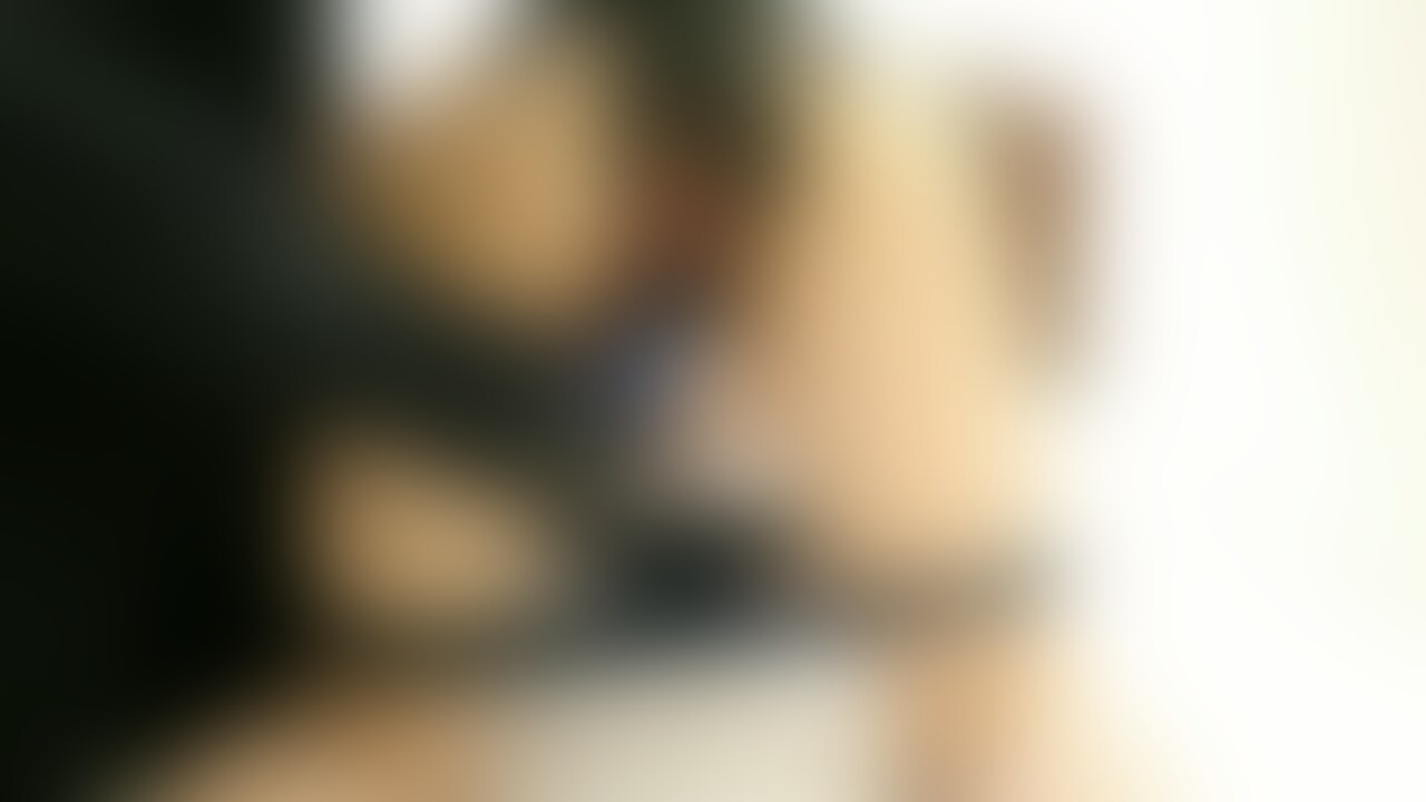 【むしろブルマの方が学生感強い】
バックからオモチャで責めると大量の潮吹き。何より声が本気過ぎてめっちゃ抜ける。 (2/2)