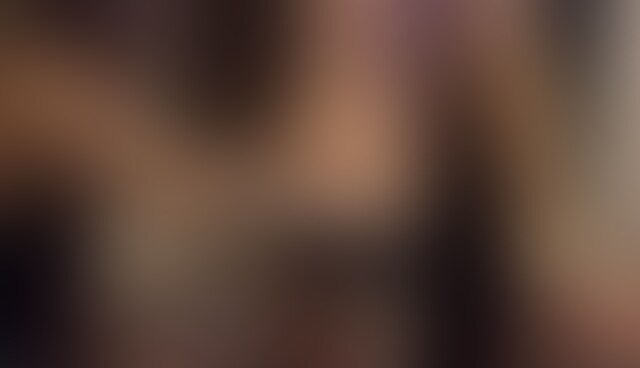 今回はSM女王様の経験がある22歳のS女さまにプレイしていただきました!!
寸止め○○○ということでしたがさすがはプロ!!
手コキのやり方が半端ないですwww
そして責め方が慣れていること。。。完全におもちゃにされました汗
最初は立たされての手コキ。手コキの基本だそうです。
そして乳首を激しく責められました。。。尖った爪が乳首をえぐります。
その後は仰向けで寸止めを繰り返され、念願のチンぐり返し!!
めちゃはずかしいですがM男にとってはお尻の穴も見られてしまう最高にはずい状況です。
そして四つんばいになってスパンキング。。。かなり叩かれまくってますwww
やはり手コキされながらのお尻叩きはごほうびですね~
最後は後ろから羽交い絞めにされての手コキです。
「我慢しろよ!!」という罵声ととまらない寸止め。。。
最後は暴発してフィニッシュです。そして怒られながらの射精後手コキ・・・
皆様もぜひお楽しみください。
【動画内容】
・手コキ&寸止めを繰り返し、最後は射精させてくれました。 合計:22分
・今回の女性は顔出ししています
※出演女性はすべて○○○以上です。
※この作品はオリジナル作品として販売することを目的として製作しています。
※作品はオリジナル作品であり第三者に提供、販売等の行為を行うことはいかなる場合も禁止します。
※無断販売・無断転用をした場合は法的処置をとらせていただき、損害賠償請求を致します。 (2/2)