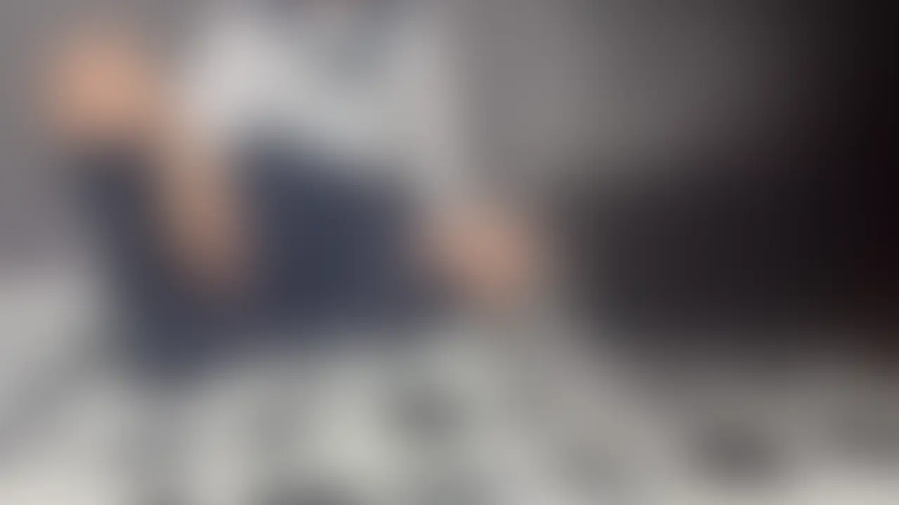 義理妹ちゃんオナニー動画❤️最終的にパンティ脱いでおもちゃ使ってイッちゃってます🩷 (2/2)
