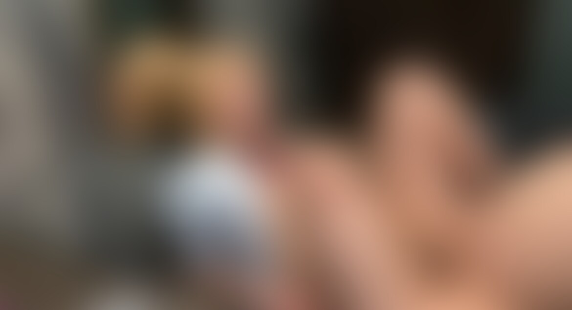 ネットカフェでこっそりエッチしました🥹❤️
小声でエッチすごく興奮した…🥹💦💦 (2/2)