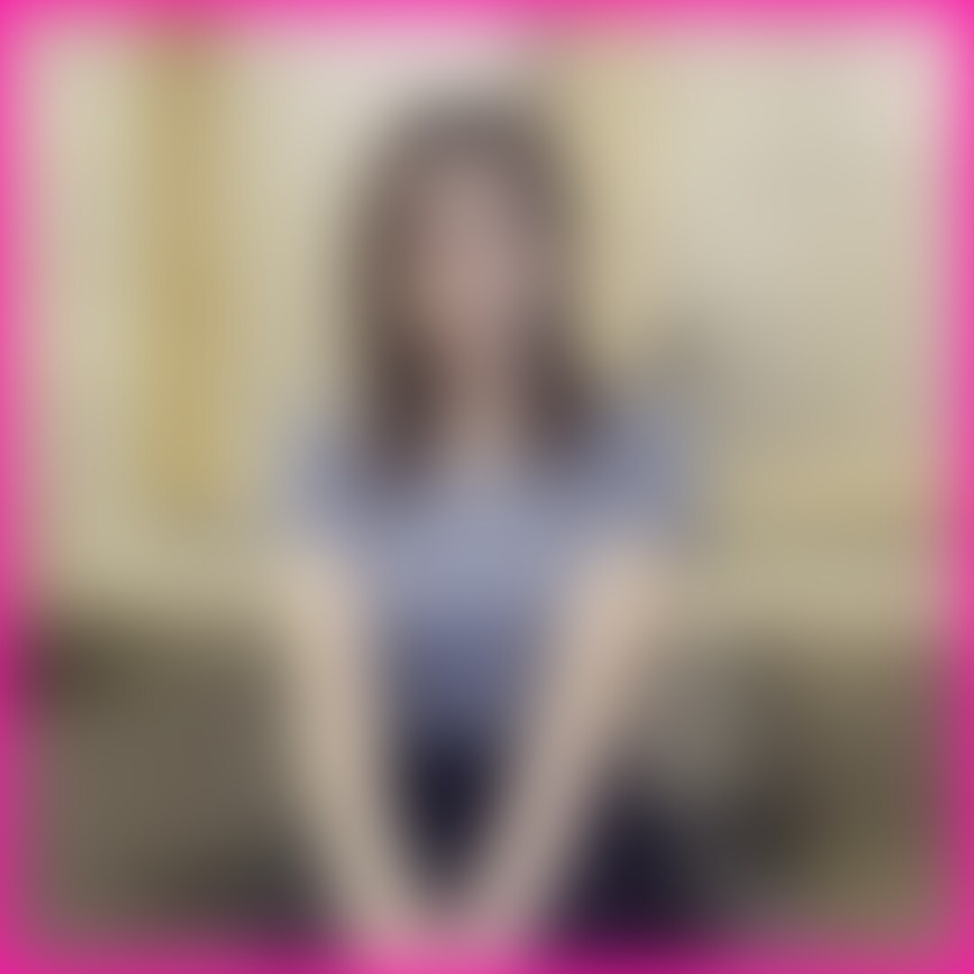 Page21:本編
30代の人妻とハメ撮りしてきました
色気がすごくめちゃくちゃ美しいです
おもちゃ責めでは「吸うやつ」に
ドハマりしイキまくって足はガクブル。
膣は狭くて名器、
生チンを奥までねじ込むと甘いメス声を上げ始め
後半は始めの面影が無いくらい乱れています
もちろん最後は中出し、人妻最高です。 (2/2)