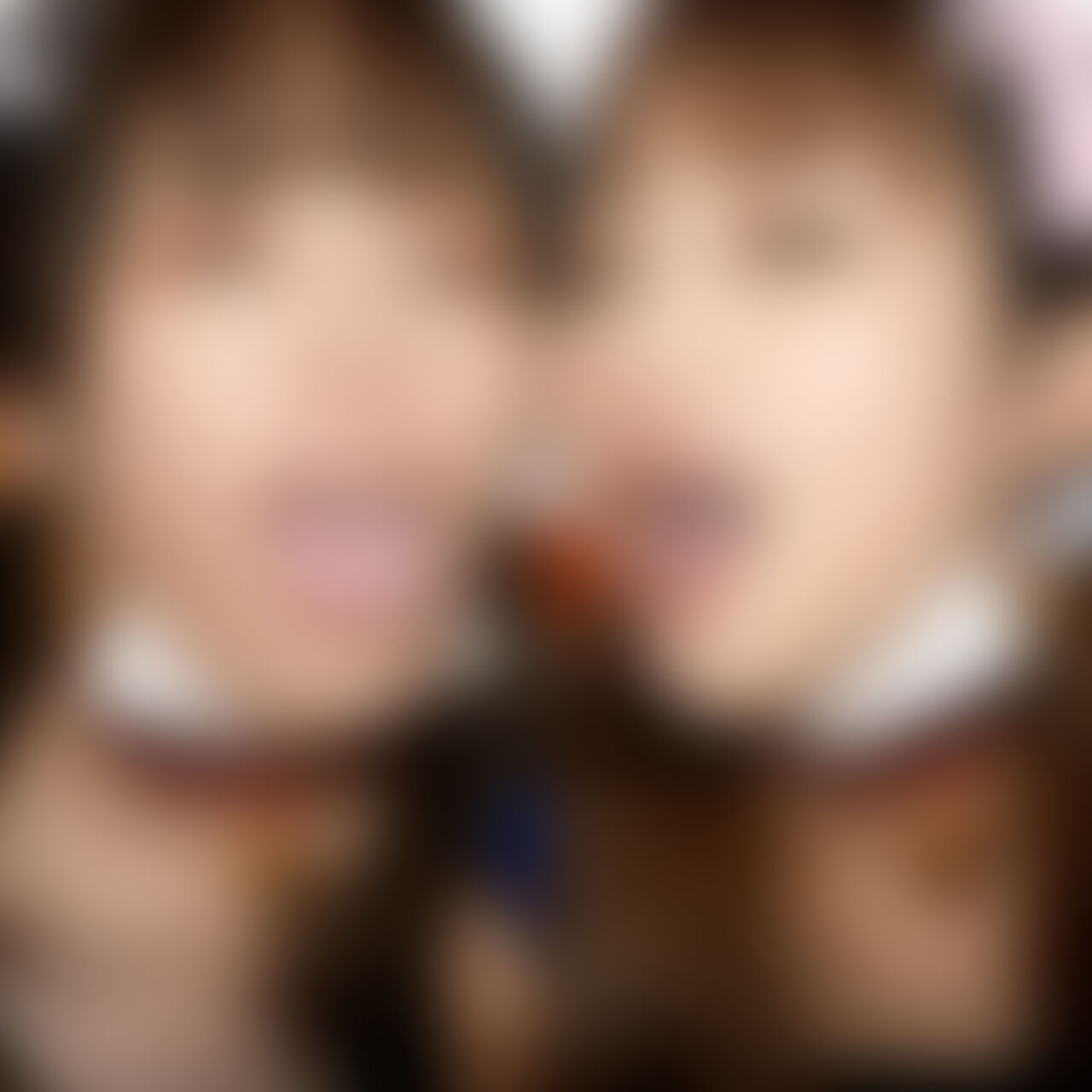 【Wごっくん解禁】陽葵ちゃんと木内さんのフェラで口内射精からの2人でごっくん(33分00秒)
ダルメシアンコスの陽葵ちゃんと木内さんが、ふたりでフェラをしてくれる動画です。
最初は楽しそうに顔におちんちんを押し付けたり、先っぽやカリ首の匂いを嗅いだりしてはしゃぐふたり。
先っぽをふたりでペロペロされたり、交互にジュポジュポ喉奥まで到達するフェラをされてしまい、陽葵ちゃんのお口に大量射精。
その後、口移しで木内さんに精子を半分分けてもらい、二人で仲良く精子ごっくん。
気になる精子のお味は…?
50万円超えの一眼レフで4K撮影しているため高画質で、フェラ好きの人にはぜひ見てもらいたい作品です。
▼作品情報
・3840×2160
・mp4
・33分00秒 (2/2)