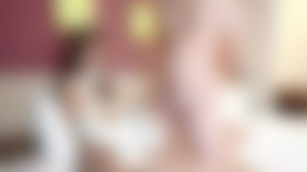 乳首気持ちよくなって、これ以上されたら痛いぎりぎりまで乳首挟まれて、脚に力入っちゃったらおちんち んパンパンになっちゃうよ💖
余裕がなくなってる男の子見せてほしいな🤭
裏筋、我慢汁でクチュクチュしてきちゃったよ😘 (2/2)