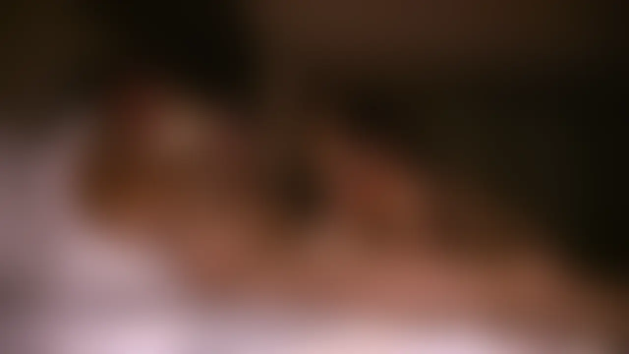 一晩中フェラやクンニそしてエッチ。
ベッドで仕事しながらフェラさせてみる。社長になった気分だな。
けなげにフェラする顔がかわいい。
洗面所でひたすら立ちバック。体が小さいから挿れづらいね笑
ソファでひたすらクンニする。クンニ好きだから1時間位できちゃうな。
反応もいいから言うことなし。汁がすごい出てくるね。
ベッドでハメ撮り、バックでひたすらピストン。お尻がかわいい。
夜景をバックにフェラ、ときおりイラマチオしつつ、苦しそうな顔がたまらない。
口の中に精子ぶちまけちゃった。すいませんいっぱい出てます。 (2/2)