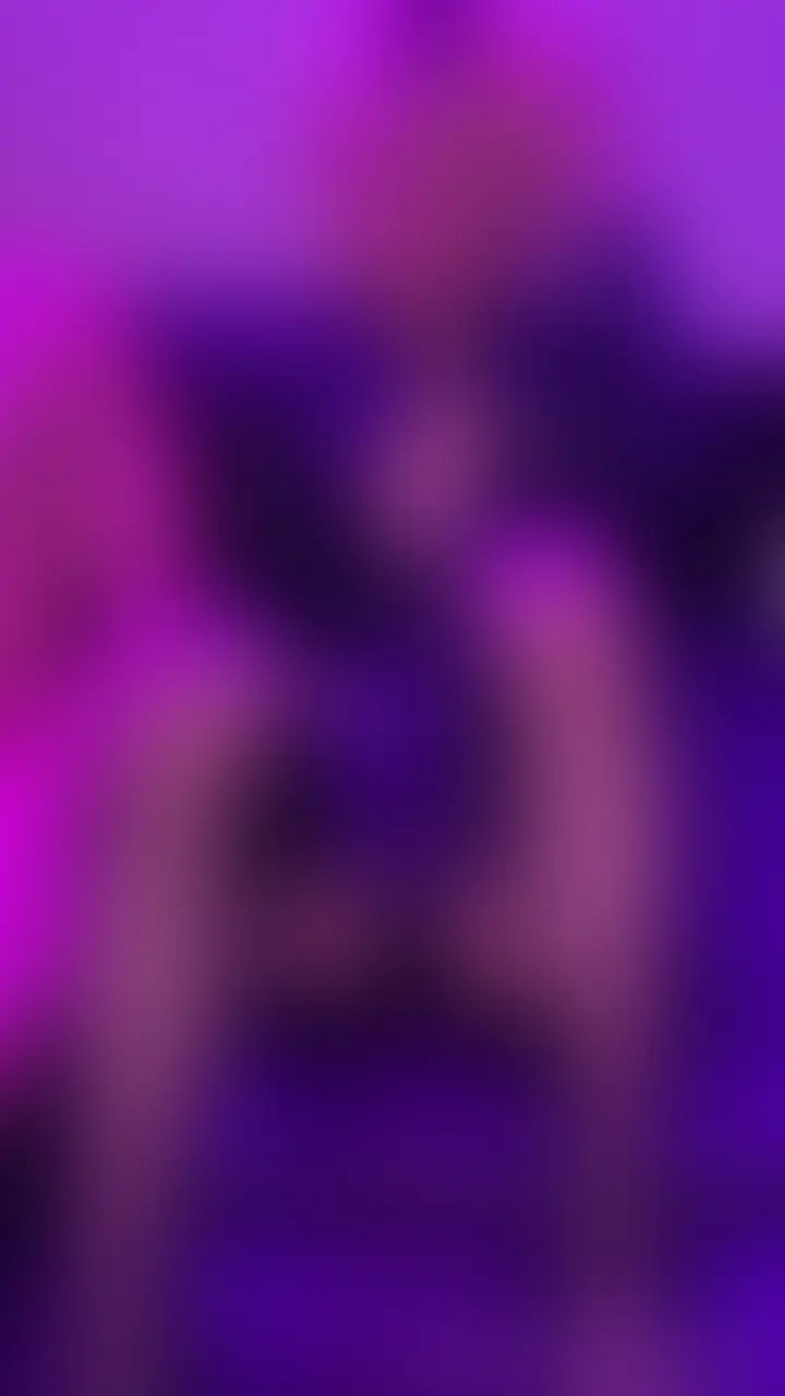 ネオンコスパート2💜
パート1とこっちどっちが好き?💜 (2/2)