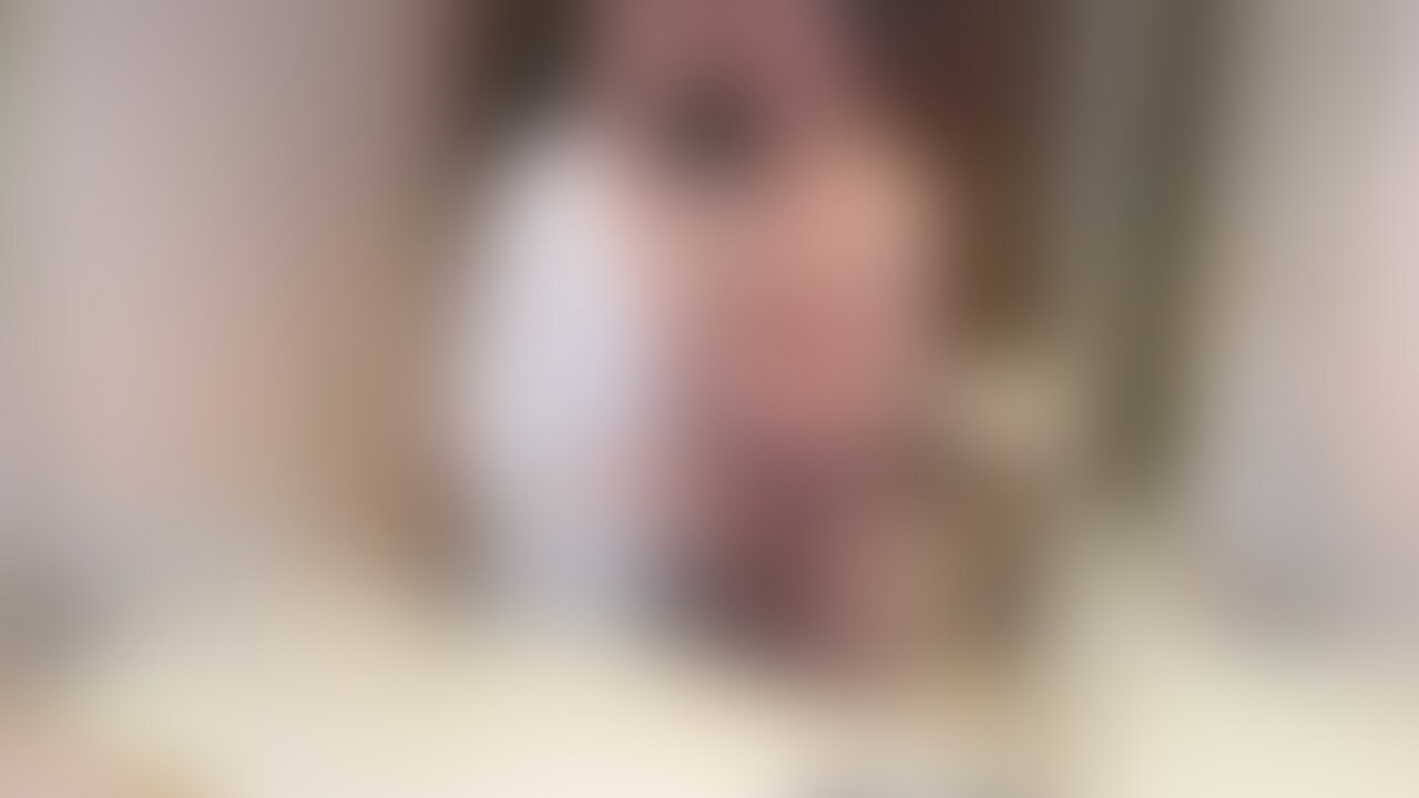 【鏡の前で💕】(5分29秒)
鏡の前で見せつけられながらするのって興奮しますよね(*μ_μ)
床まで濡れたし、後ろから突かれて自分表情とか身体を正面から見るのほんと恥ずかしい💦
そんな気持ちよくて恥ずかしいのを是非みなさんと共有を…💕 (2/2)
