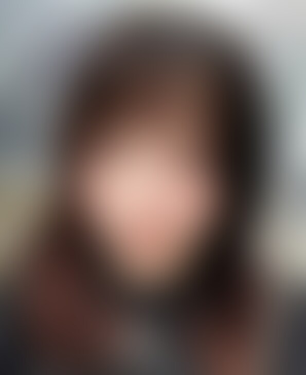 【先行公開】愛嬌抜群のアイ〇ル級の美女 電マを当てられ照れ笑い「あ~イクっイクっ♡♡」すぐ気持ちよくなりビクビクあっさり外イキ♡♡
==============================
※ハメ無し、女の子オナニーイキまで。
街で、アイ○ル級美女をつかまえました。
愛嬌も抜群で、質問にも笑顔で対応してくれる天使ぶり。
撮影協力をお願いすると、あっさりOK。
ノリが軽すぎて(笑)
改めて見ても、破壊力抜群の可愛さ。
加えて巨乳という非の打ちどころのなさ。
どんどん脱がせて、キレイな乳首を弄ると、
恥ずかしそうにハニカム仕草がまた可愛い!!(#^.^#)
電マを出すと照れ笑いする彼女。
身体に当て出したら最初こそ笑っていたものの、
すぐに気持ち良くなって甘い吐息が出始めちゃいます。
ク○の上から押しあてたら、
身体をビクンビクンさせながら外イキ。
照れ笑いしながら、
「イッちゃった…♥」
で、そのあとは…
=============================
「いいね」をたくさんもらえると投稿頻度を増やす励みになります。頑張ります。
=============== (2/2)