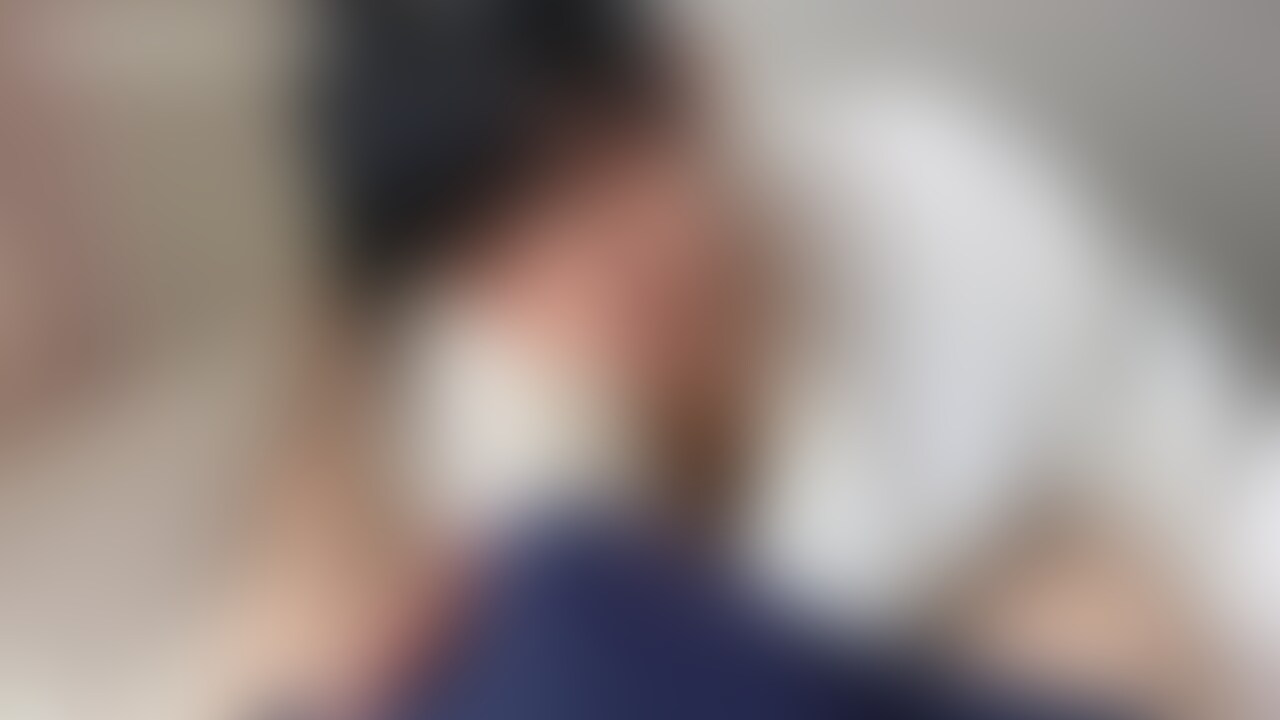Part3です💓
今日はねっとり肉棒を舐め上げてご奉仕😘
主観でお楽しみ下さいね🥰
少しでも興奮したら【いいね♡】&【コメント】頂けると嬉しいです💖✨ (2/2)