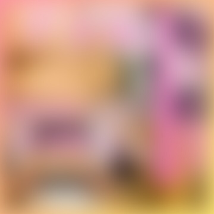 有名コスプレイヤーに性処理メイドになってもらって、コスプレセックスを堪能してきました!普段からコスプレ大好きでちょっとクールな女の子。礼儀正しくて落ち着いた雰囲気で密会フォームでバチボコにされたいなんて連絡くれた変態ちゃんには見えませんでした。。。
最初は二人でシャワー浴びてちょっと雑談、撮影準備中の自由時間中はちょっとえっちな自撮り会してて女の子な一面も。
最初は口でたっぷりフェラお給仕。けっこうなお手前で平静を装ってましたが久々の撮影で一瞬危なかったです。
真面目にお給仕してくれたので、ご褒美におもちゃグッズを使って乳首とマンコの三点責めをプレゼント、ついさっきまでクールキャラだったのに
「コレ気持ちいい コレ気持ちいいぃ」ってカラダビクつかせて喘ぎっぱなし。
さっきまでの真面目でクールな女の子もすっかり変態M女に大変身。
そろそろチンポあげないと可哀想な感じだったのでちゃんと、5体位(手持ちで撮影した背面騎乗位とバックのデカ尻は迫力満点💮)使って○○○してきました。 (2/2)