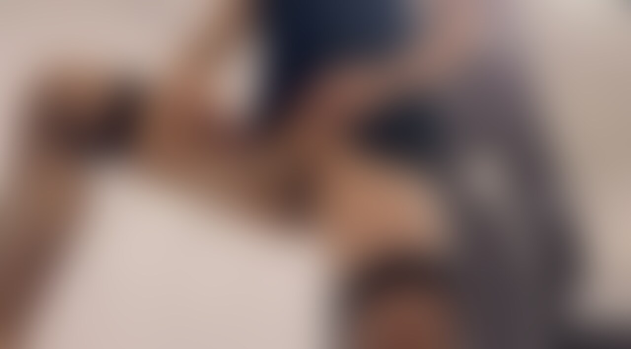 愛液ダラダラと垂らしてオナニー。やっぱりお気に入りのおもちゃが1番❤️
いっぱい漏らしちゃいました (2/2)