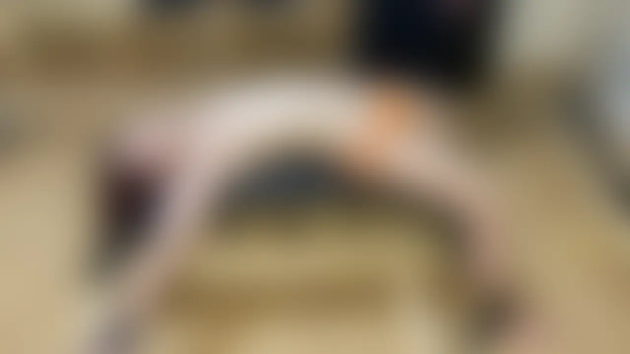 イベントで大人気
【うみちゃん】
今回はブリッジ拘束で
くすぐり倒しました!
身体的にもきつい体勢の
ブリッジ拘束!
くすぐったいところが
ピーンと伸びています!
はじめは指先の魔術師がくすぐり
後半はこちょ王子が
くすぐっていきます。
くすぐりが激弱のうみちゃん!
うみちゃんの叫び声が
スタジオに響き渡ります!
ぜひご堪能ください! (2/2)