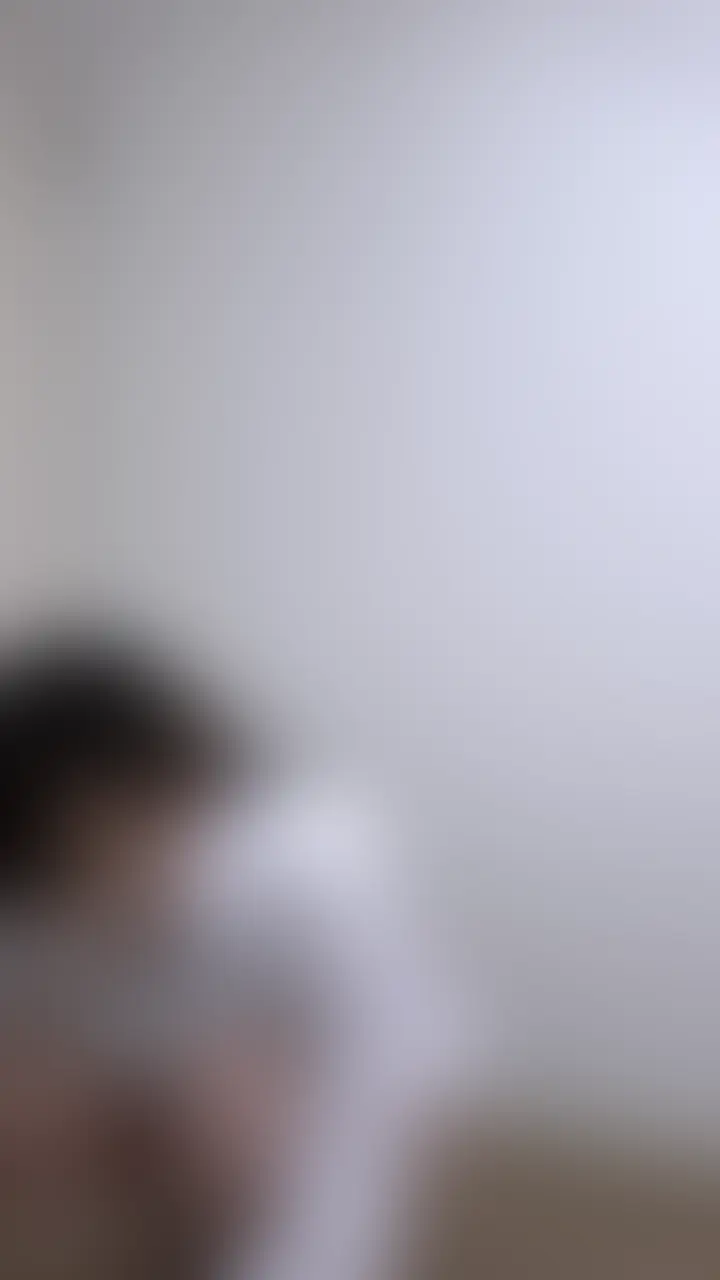 ぽちゃ妻(24歳)自撮りで見せまくり
ぽっちゃり体系でえっちな人妻さんのオナニー動画です。
野呂◯代ちゃん似のルックスも◎
感度の良さ◎
喘ぐ声の感じも◎
セックスも好きだけどそれ以上にオナニーの方が好きというモデルさんです。 (2/2)