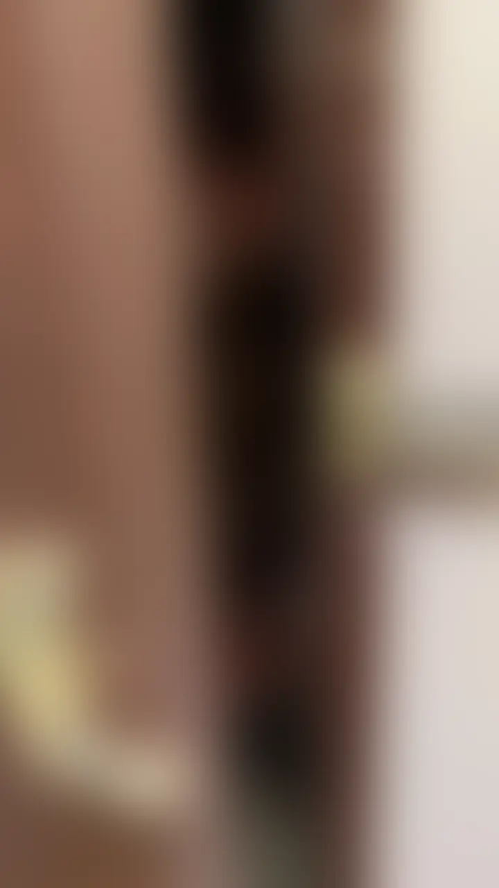 こんにちは!あーにゃです!💖
私の生々しすぎるリアルなハメ撮りです。
もちろん全裸で撮ったものです。
今回の動画は合計40分越えのほぼノーカット動画になってます。
これは私の引退作として、勇気を出して公開することにしました。
プライベートで撮ったものなので、手ブレとかすごく生々しくて完全素人のハメ撮りです。
ついた瞬間即フェラをしてしまって、もちろん挿れてます。
正常位や騎乗位、バック、立ちバックなど色んな体勢で激しくされてしまって、最後は中出しフィニッシュです。
最後にはお風呂シーンもあって、正直な気持ちも話しています。
最後だからこそ、ちゃんと見届けて欲しいです。
本物そのままをお届けします。
感想はXのリプとかDMで待ってます!🥺 (2/2)