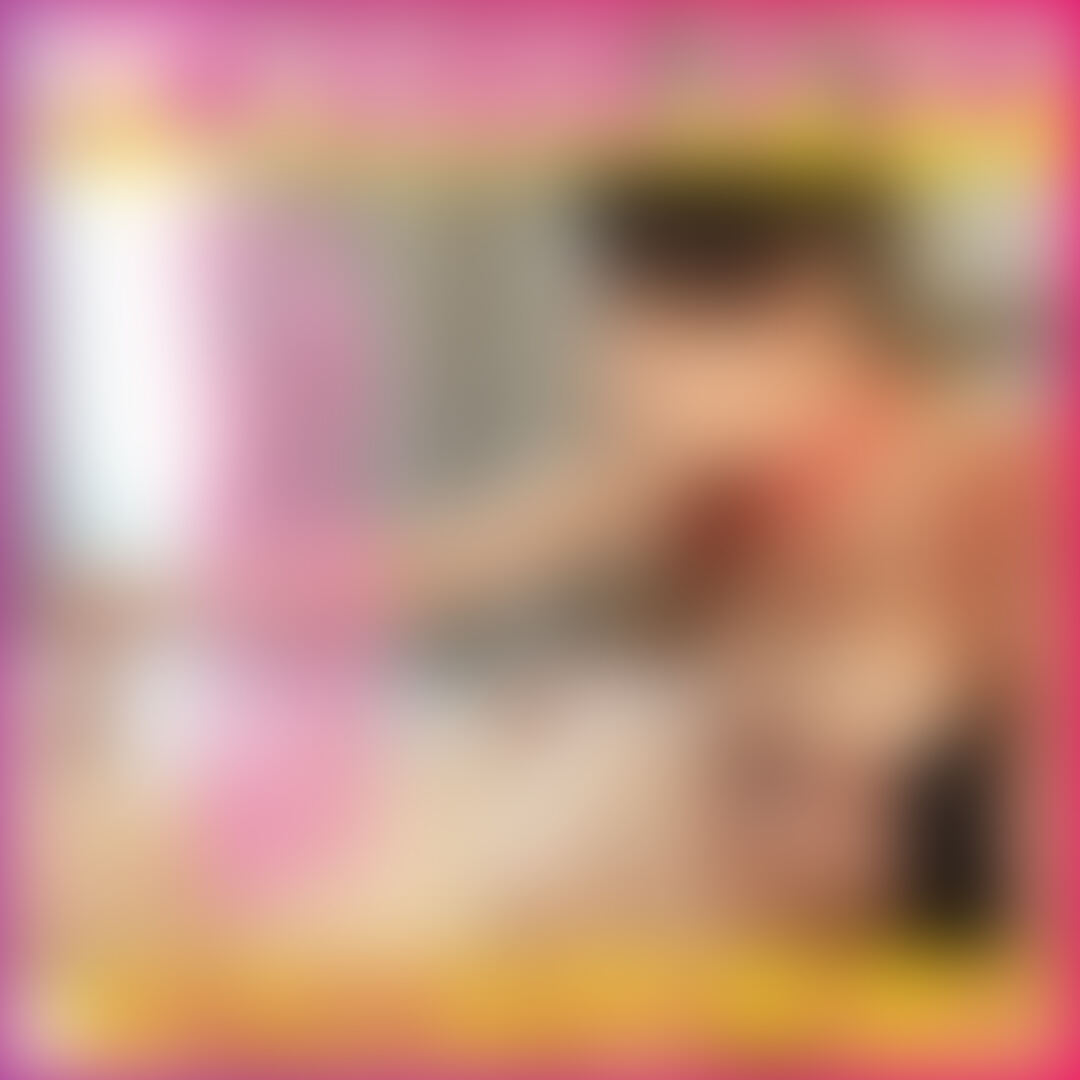 もっと音立ててチュパチュパしゃぶって?🥺
射精しちゃダメだよ?💖
赤ちゃんみたいに、ほらほら*゜
またイきそうになったよ?☺
乳首で舐めながら、乳首触られるともっと気持ちいいよ🍌
ちんちんまだ硬いままだね✨
あいりのおっきなおっぱいだよ♡ (2/2)