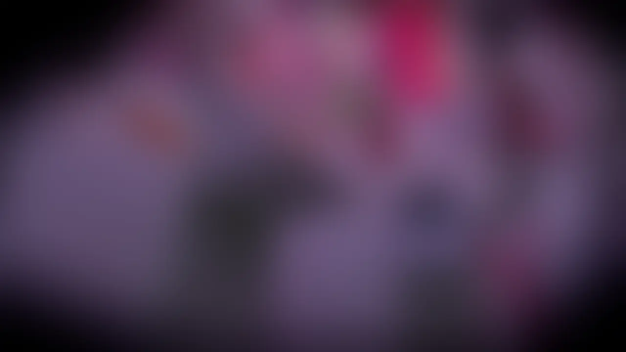 新宿界隈を縄張りにしているものです。
いつも行くクラブにすげー美人な女が遊びに来てて、他の女とはちょっとレベルが違うというか、タバコ吹かしながらジャック飲んでて、声かけずにはいられませんでした。
俺がたまたまお土産を持っていたので、彼女にプレゼントしたらすごい喜んでくれました。
クラブはいつも一人で来るみたいです。
腕にタトゥーも入ってて、渋い銘柄の紙タバコ吸っててイケてるんですよね。
ちゃんと自分が美人なことは自覚してるみたいでw
性格は落ち着き放っていて、どこか余裕がある感じ。
こんなクール美女も音楽とセックスは大好きみたいです。
フロアでイチャついてたんですけど、興奮が止まらなくなっちゃってトイレに連れて行きました。
キスしたらめちゃ舌絡ませてきてエロくなるんですよね。
足も長くていいケツしてて、気づいたらケツに顔埋めてましたよ。
俺も乳首舐められちゃって、チンコはもうビンビン。
何も言わなくても女のほうからしゃがみだして、俺のパンツを下ろしてしゃぶってきましたよ。
しかもめちゃ気持ちいい。
裏筋も玉も丁寧に舐めてくれて、ノーハンドで喉奥まで加え込んできます。
美人の苦しそうな顔が見たいので、喉奥イラマで涎だらだらで悶絶させちゃいました。
フェラが気持ち良すぎてそのまま口に出しちゃいました。
クラブからお持ち帰りしてセックスしようと思ったら後輩が来ちゃってw
いきなり後輩が来ても女は意外と冷静で、関係なく俺とイチャイチャ再開。
見られてることに興奮するエロい女でした。
いやらしいフェラを見せつけてたら、後輩も勃起してきちゃってフェラのおねだり。
後輩にもフェラしてくれてたので俺は後ろから挿入。
俺にハメられて後輩にもハメられて、女もイキまくってて満足そうでしたよ。
中出しだけは断られちゃって、、、
けど、俺たちは諦めませんよ。 (2/2)