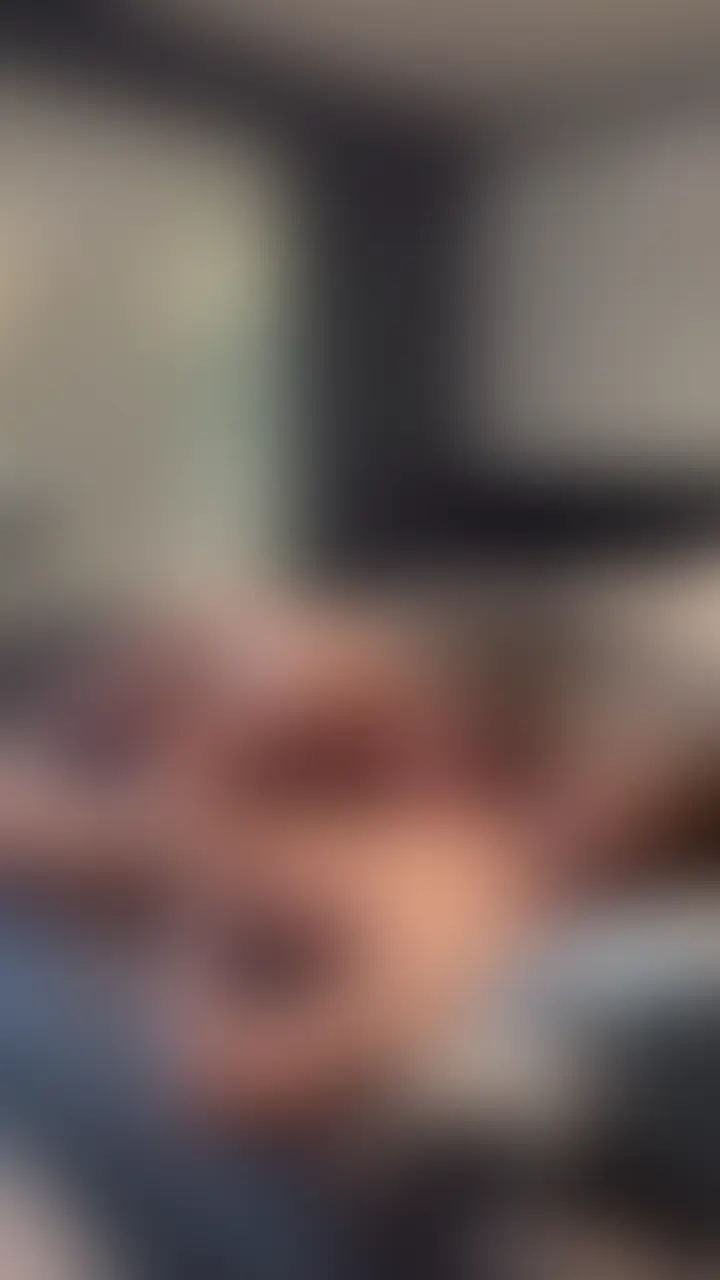 子持ち既婚タチとソファー生交尾中出し💦 sample 1