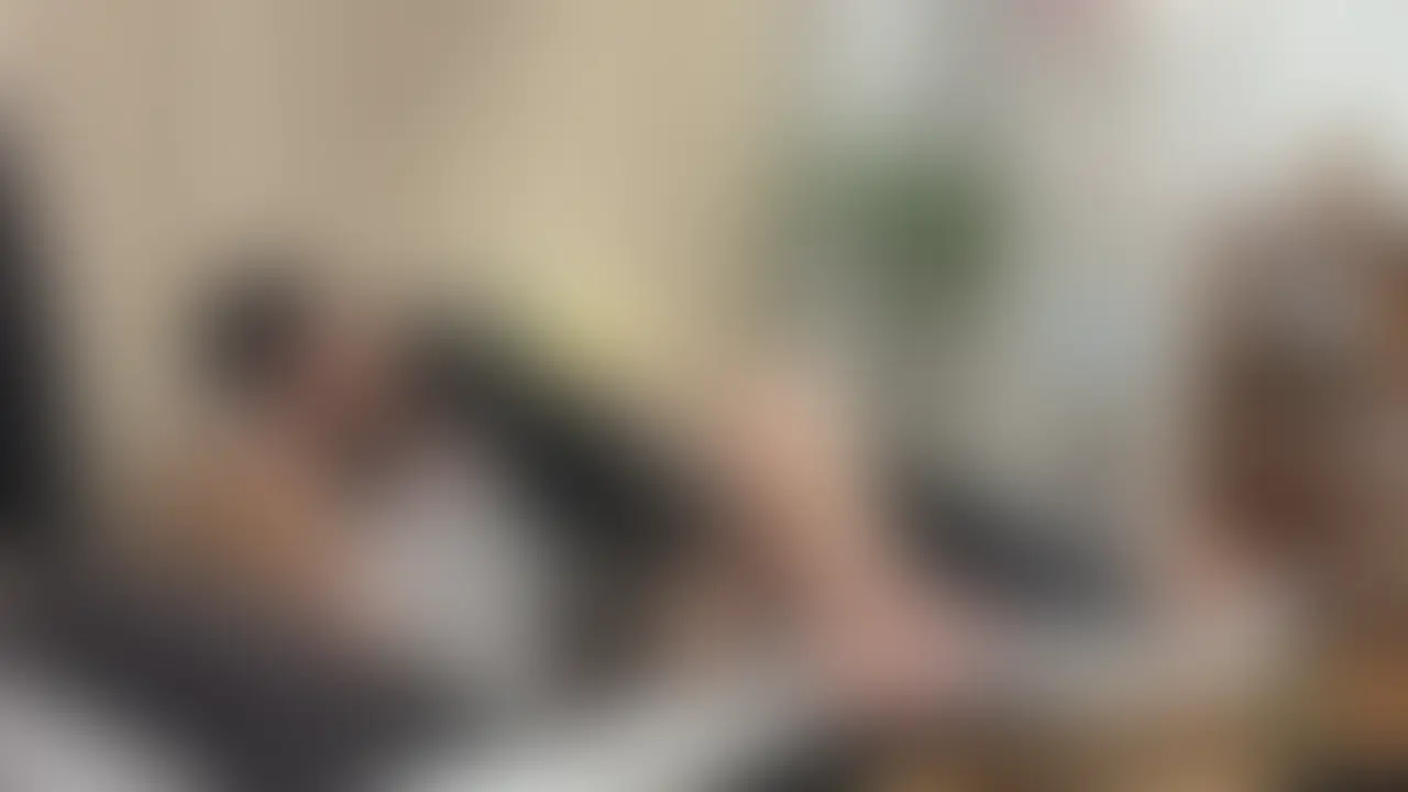【本編完全顔出し】
よく行く服屋のアパレル店員さん👚
 
 仲良くなって遊びに行ったはいいものの、まさかエッチするとは思わなかったw
 出会いなさすぎて7ヶ月ぶりくらいのエッチだったらしい。 (2/2)