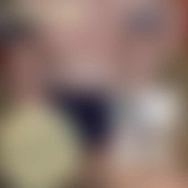美人看護師エロコスプレイ③
透け透け制服ver.
綺麗な美乳がさらに映える事態に。
開脚おねだりポーズがそそりまくる。
正常位全力種付けピストンで膣内を巨根で掻き回してアヘるナースちゃん。
騎乗位のおっぱいが神々しすぎる...
シコすぎるので押し倒して逆寝バック😋 (2/2)