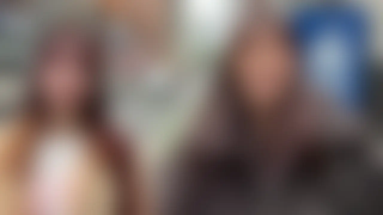 レズちんぽセックス😍七瀬アリス×まっか✨クンニ・フェラ❤️コスプレセックス❤️超ピストンでイキまくり🍼💦1時間濃厚バージョン⭐️
七瀬アリス×まっか💗コスプレ💕レズセックス
📣1時間濃密ドキュメント📣
ホテルに入って二人でエッチなこと話してるんだけど、普通に興奮して濡れてます‼️
コスプレお着替えもめっちゃエロです...✨
ベッドインしてから
先にアリスさんに私のおまんこ舐めてもらったんだけど、
クンニうますぎて奥から愛液出まくってた💦💦
アリスさんの挿入超気持ちいいの!!!
私って膣の上の方が気持ちいいんだけど、おちんちんの先っぽで刺激してくれたし🥺
そこ攻められまくって意識飛ぶかと思った♪
ハメ潮しちゃうよ...
とにかく超濃厚な1時間エッチ動画だよ✨
沢山シコシコしてね💗 (2/2)