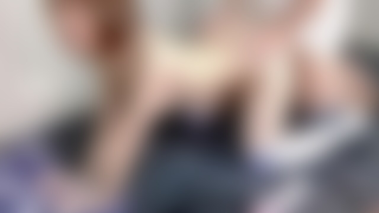 クンニから正常位で挿入セックス!!
腰が浮いちゃうグラインド
美脚を抱えてガン突き
横バックでイカセ
バックでお尻をワシ掴みしながら突きまくり
種付けプレスでフィニッシュ!! (2/2)