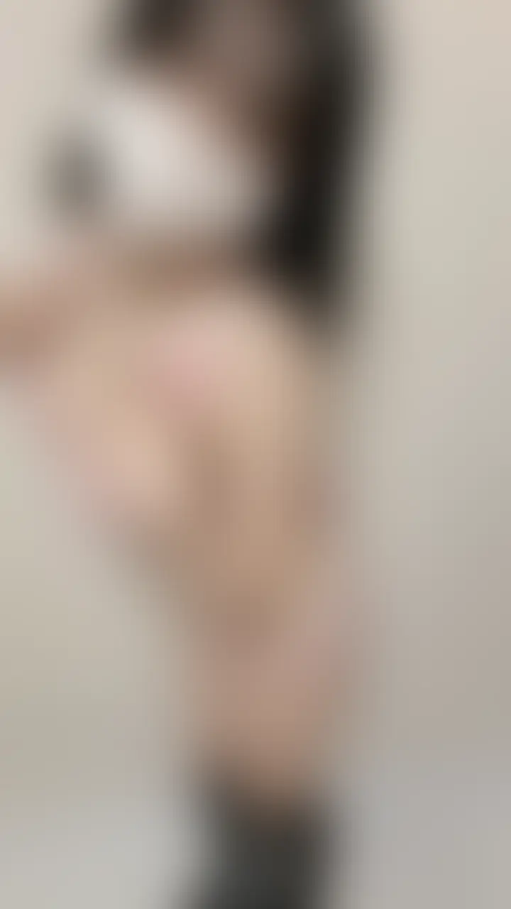 【色白マシュマロ美乳】さな｜女子大生「【f乳大学生コスプレ】もっふもふのピンクうさぎと純白ねこちゃんになりました。」の投稿サムネイル