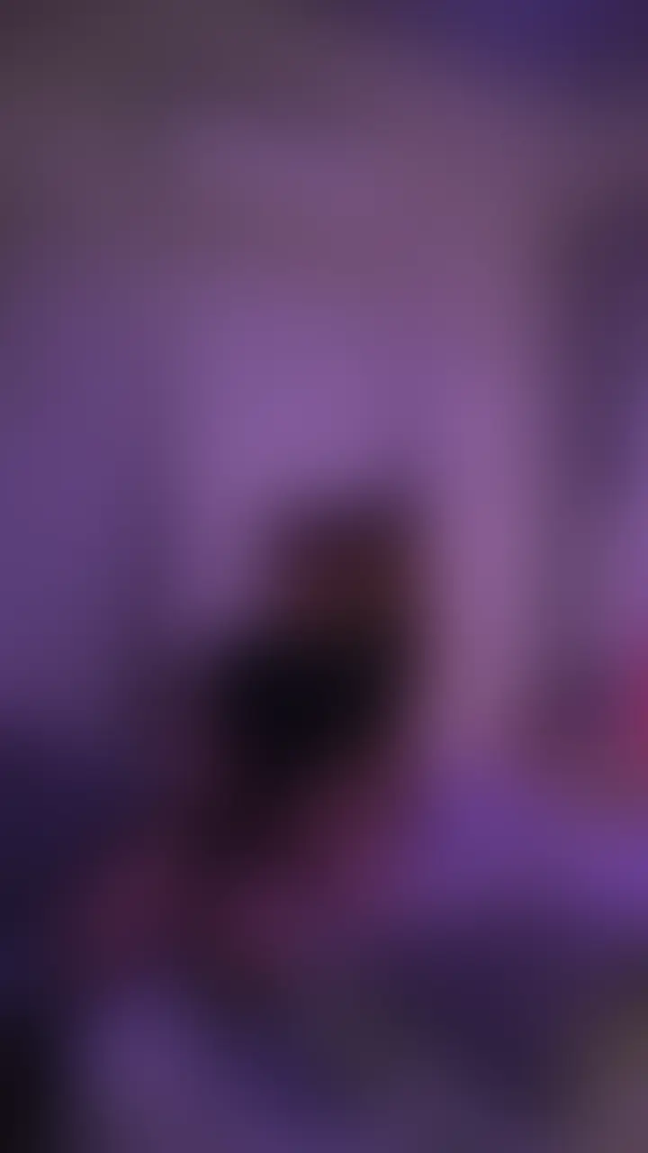 いつもドSで余裕なイケメンくんが、
なぜかあおいに逆にされて、
普段見れない反応に、興奮しちゃった🥳
おちん◯ん超大きくてずっと舐めてたいな💓 (2/2)