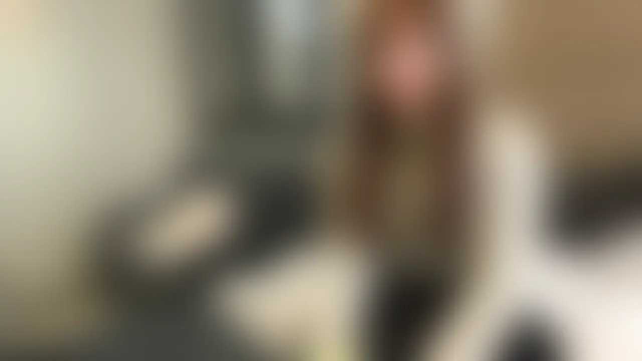 本編は顔出しです💕
お気にの監督さんとのハメ撮り動画🥰
あたしのアカウントで出していいよって許可貰えたので出してみますッ💛 (2/2)