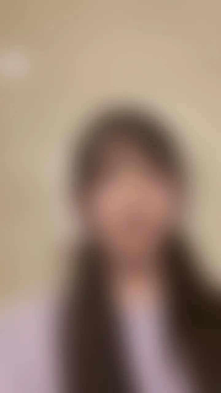 【アイドル級美少女】「多○瑠○」美ボディ美少女のイってるところを合宿配信🫣💕
こんばんは~♪
見てくれてありがとうございます🥰
お友達から送ってもらいました('◇')ゞ
アイドル急にかわいすぎる美ボディ美少女が
どうやら合宿先でけしからん配信をしていたようです…
動画の内容を説明すると…
シャワールームでこそこそ洋服を脱ぎ始め
オナニーするところを見せてくるえちえちちゃん❣️
まずおっぱいがきれいすぎてびっくりです!!
そのまま徐々に体を触って…気持ちよさそうにしています//
体をぴくぴくさせて果てちゃうところまでばっちり映ってます(^_-)-☆
そのままシャワーを浴びて
あそこのヌルヌルを流して///
バイバイしてました(*'ω'*) (2/2)