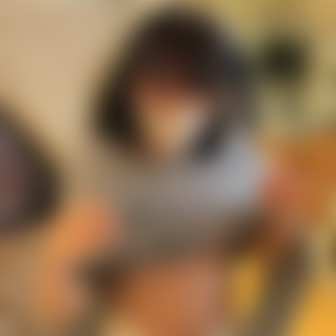Page56:プレミア動画
フェラチオ前のおしゃべり、キス動画です
話せば話すほど性の匂いを感じない素朴な子
身体を観察してキスをするとムッツリとした表情に。。 (2/2)