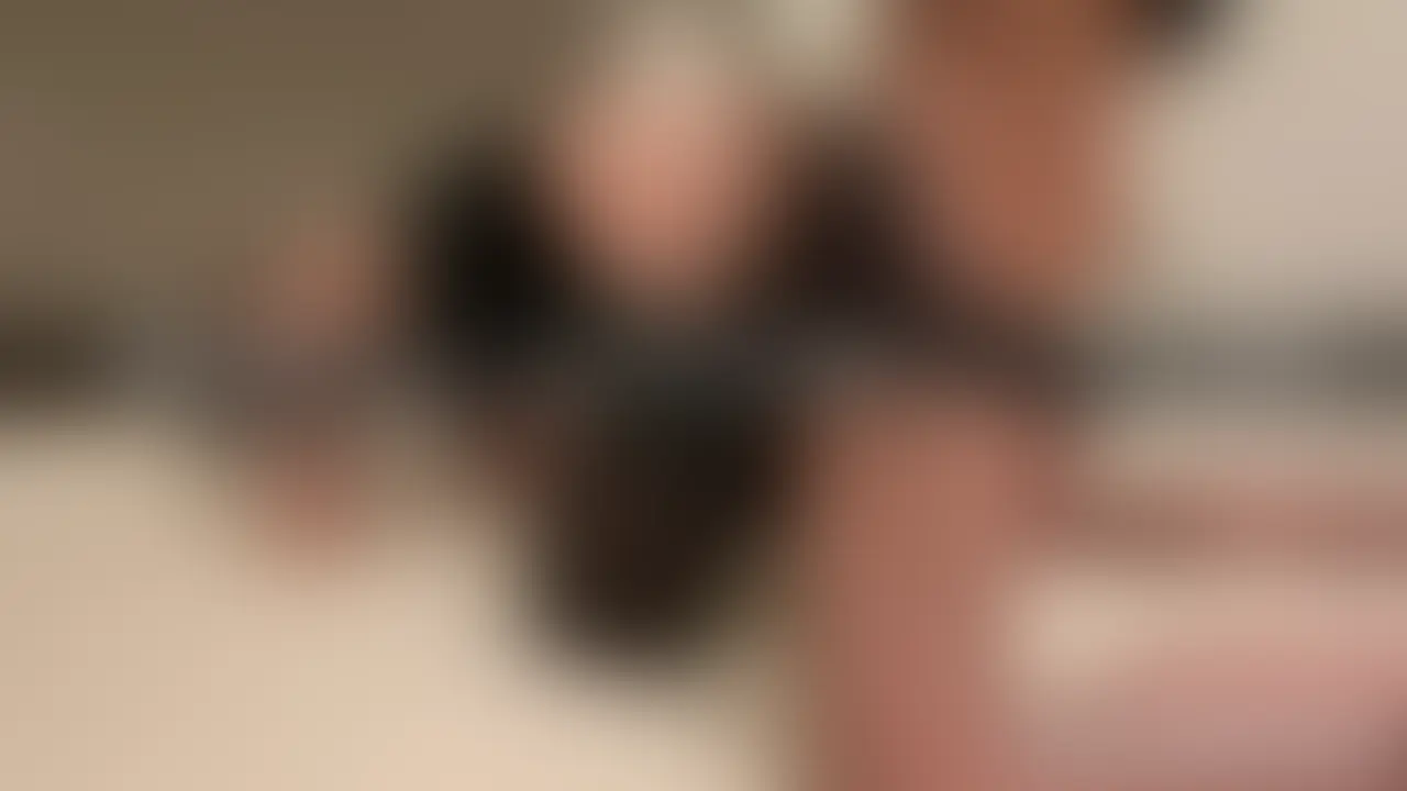 【 堪え性のないうさぎの交尾トレーニング♡ 】
ザコうさぎが必死に腰振って喉コキ&膣コキトレーニング♡
すぐアクメきめちゃうザコでごめんなさい…♡
お尻がアップでたくさん映ってます🐰♡ (2/2)