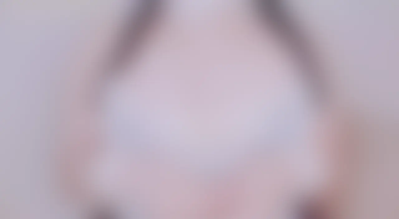 今回の動画は、３年前に撮ったバレンタイン動画になります🍫💕

「可愛い」って言葉に今も昔も弱いです…。おまんこぐちゃぐちゃになるまでいっぱい可愛いって言ってください。 (2/2)
