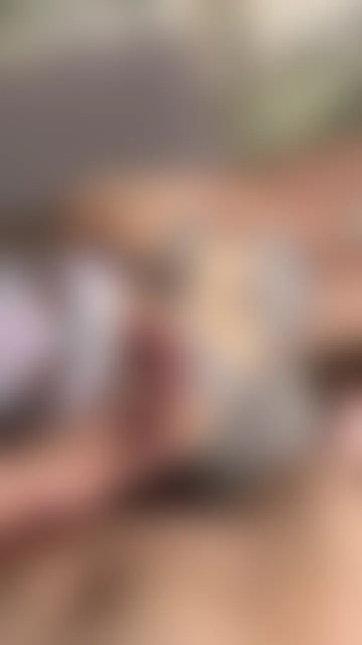 童貞を〇すセーター⑤
普段は普通のママがちんこ咥えてオナニーして顔歪めて大声で感じてる姿は抜けます💓
④妻のオナニーフェラの旦那目線Ver.です😍
オナニーで喘ぎながらちんこ咥えて辛そうに感じてます☺️
喘ぐほどにちんこを口に押し込んで頭の中いやらしい事でいっぱいにしてあげました❤️🔥妻の表情が最高に物語ってますので見てあげてください (2/2)