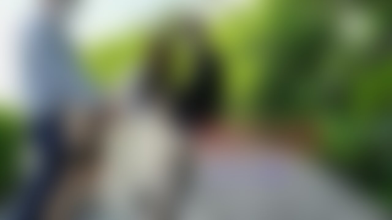ハッテン場と言われる公園で青○○○してきました!!
カメラには映ってませんが一人、また一人とギャラリーが増えて、カメラのすぐ後ろではギャラリーのおじさんが私達の青○○○を見ながら、もう一人のおじさんにフェラされてました😅 (2/2)