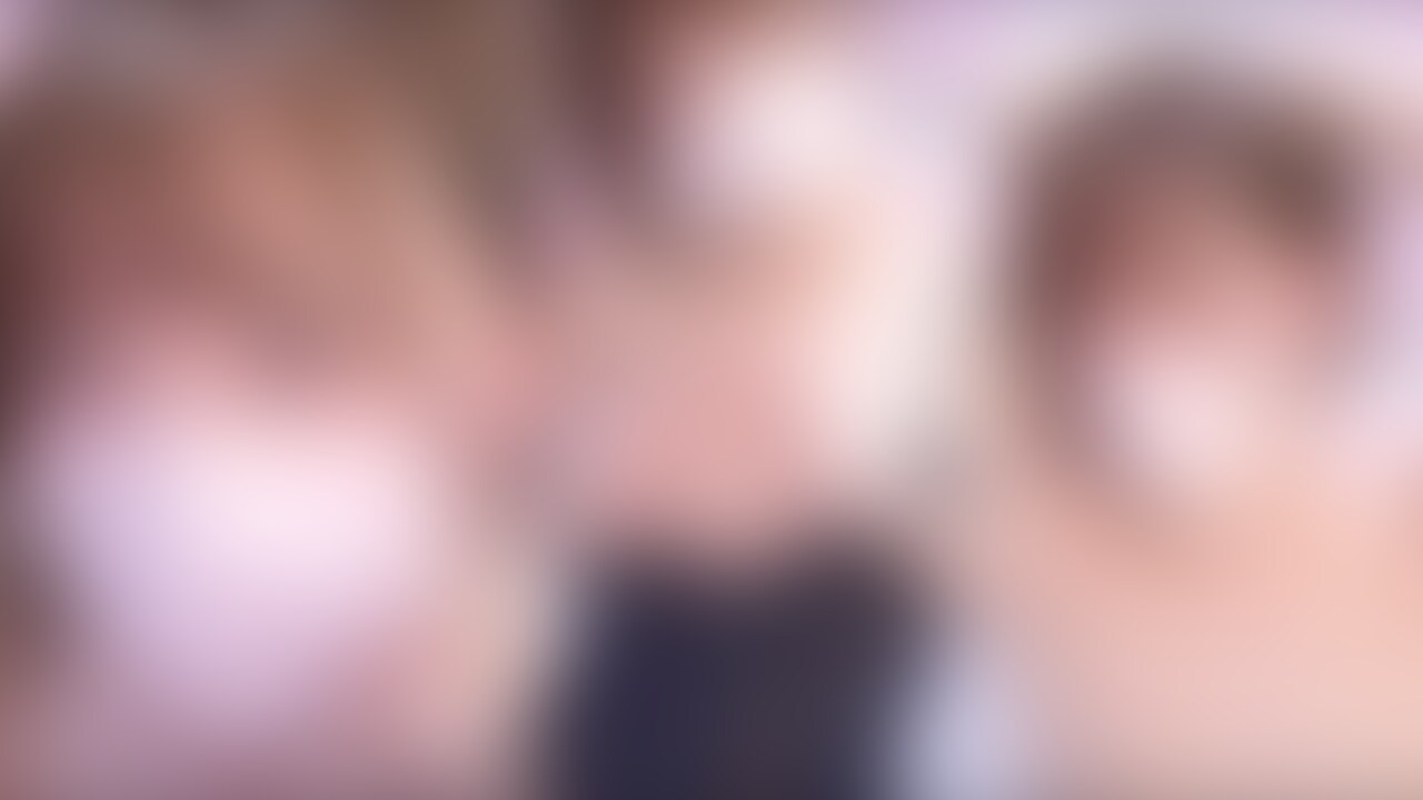 初体験は高2から高3の春休みに
当時付き合っていた彼と💕
おっぱいハート(?)が好き😍
後半からマスクを外して😁
電マにコンドームつけました🎶
衛生的に心配なので... (2/2)