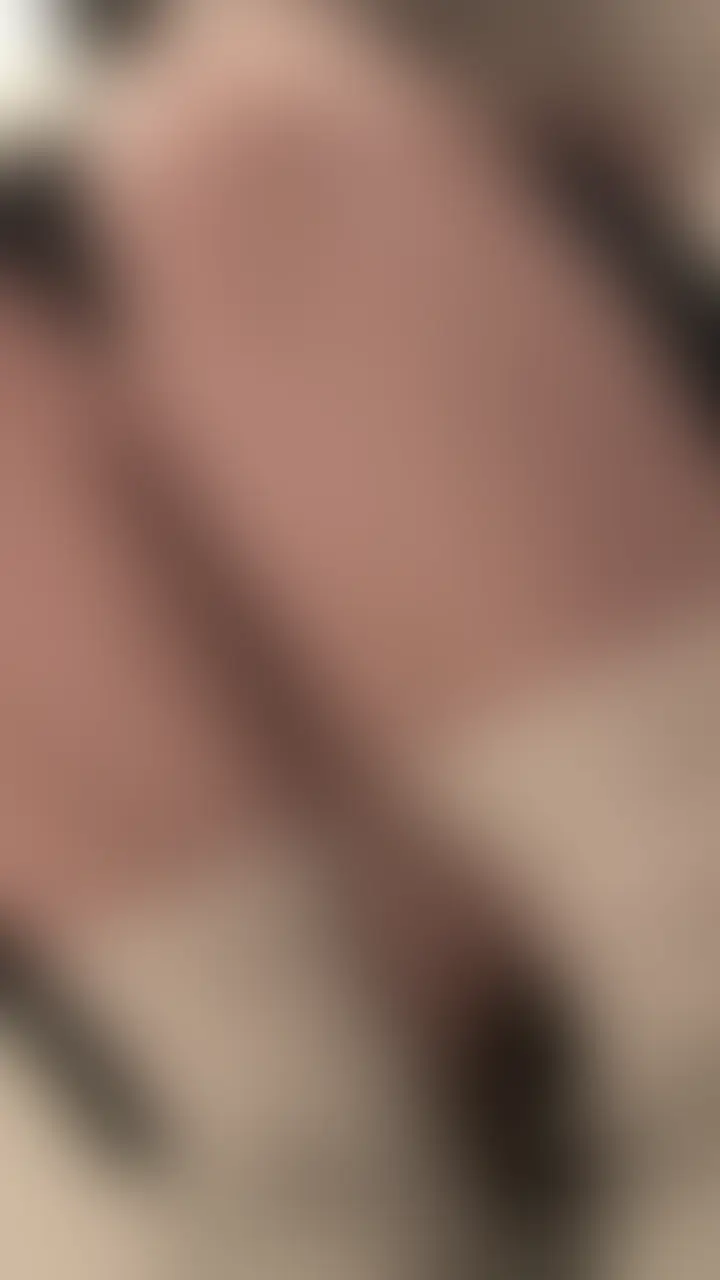 ミニスカルーズソックスで蹴ったり踏んだりしてます。
いじめられたい人におすすめ。 (2/2)