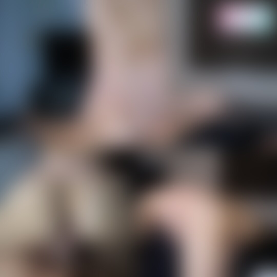激かわベビードールを着て誘惑してみたら、旦那が超興奮して最高のいちゃらぶエッチしちゃいました💕
久々のエッチだったので腰振りまくってたっぷり中出しさせました🫣 (2/2)