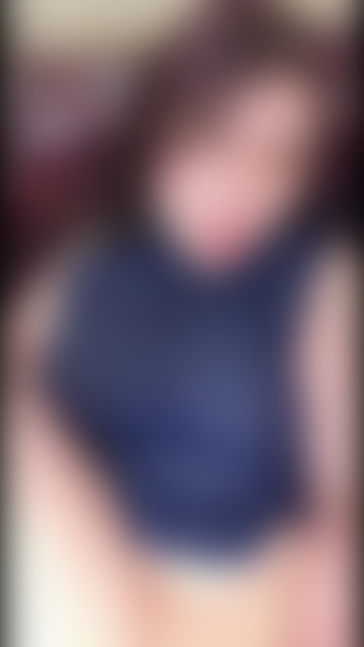 Close-up!
Video of me masturbating while opening my own cunt to show it off.
I'd love to get a better mic to capture the man-kuchu sound. (2/2)