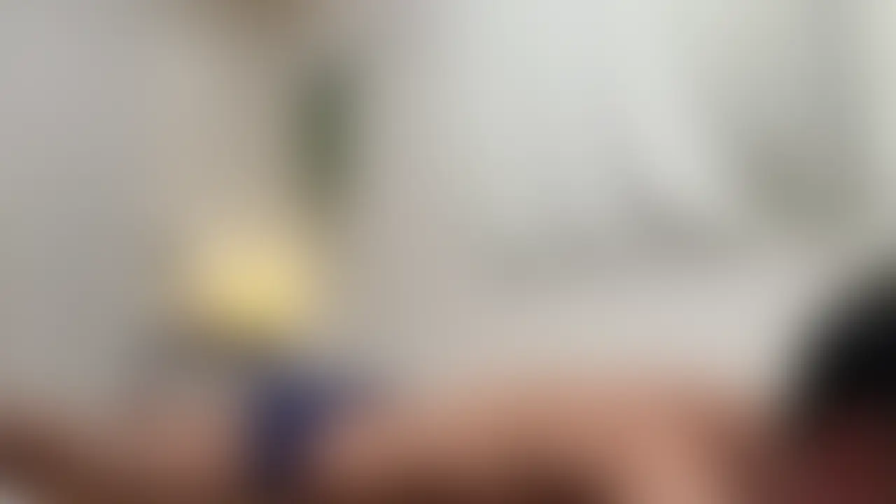 勃起チンポを咥えずにはいられないフェラ好きエステ嬢【Oさん(29)】
性的サービスNGのマンション型メンズエステ店なのに・・・えげつない口淫サービスで予約がとれないリピート率100%の人気店!施術中にお客様をわざと勃起させてしまうスケベエステティシャン・・・チンポが好きすぎるフェラチオ依存症の変態エステティシャンが舌先で裏筋チロチロ、下品なディープスロートでジュボジュボ、凄テクで金玉汁を吸い上げるフェラヌキごっくんサービス。 (2/2)