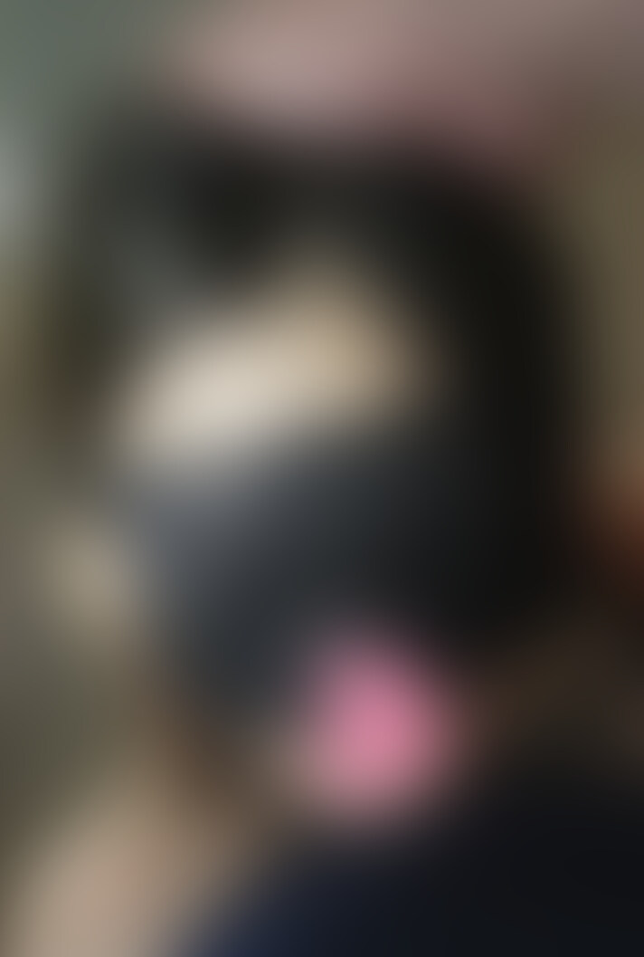 【フル動画 フェラ抜き①】
巨根丸呑みイラマチオ人妻真紀のチンポ奉仕
大好きで愛おしい巨根の肉棒をオクチで抜き奉仕。喉奥に亀頭が当たる激しいイラマチオに興奮します・・・。
ねっとりとしたフェラチオから、我慢できずに自ら深く咥えこみ、オチンチンを口いっぱいに堪能しました。そんな私の姿に彼も触発され、巨根を喉奥までたくさん入れてくれました。
最後は激しく動いてお口の中にフィニッシュ。そのままザーメンをごっくんしました。 (2/2)