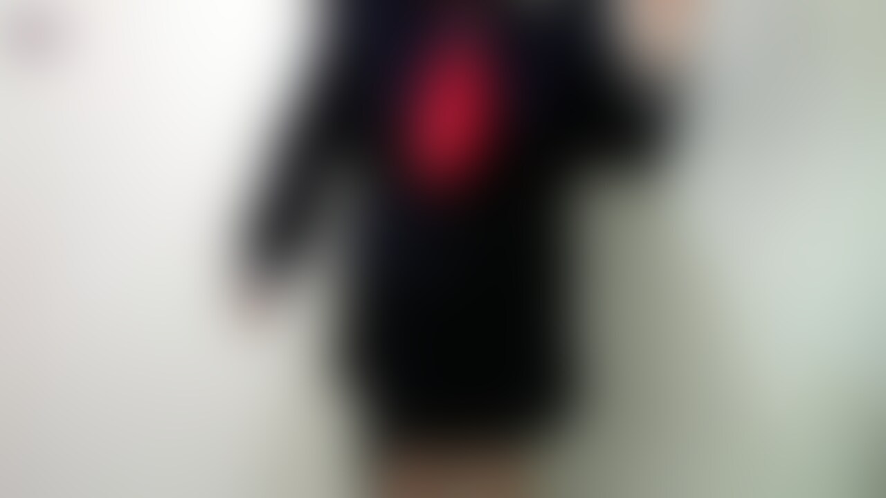潮吹きクイーンほえーるちゃん
新シリーズ
セーラー服と潮吹関銃
第一章
セーラー服の下は？

どうなってるか確かめちゃいます！ (2/2)