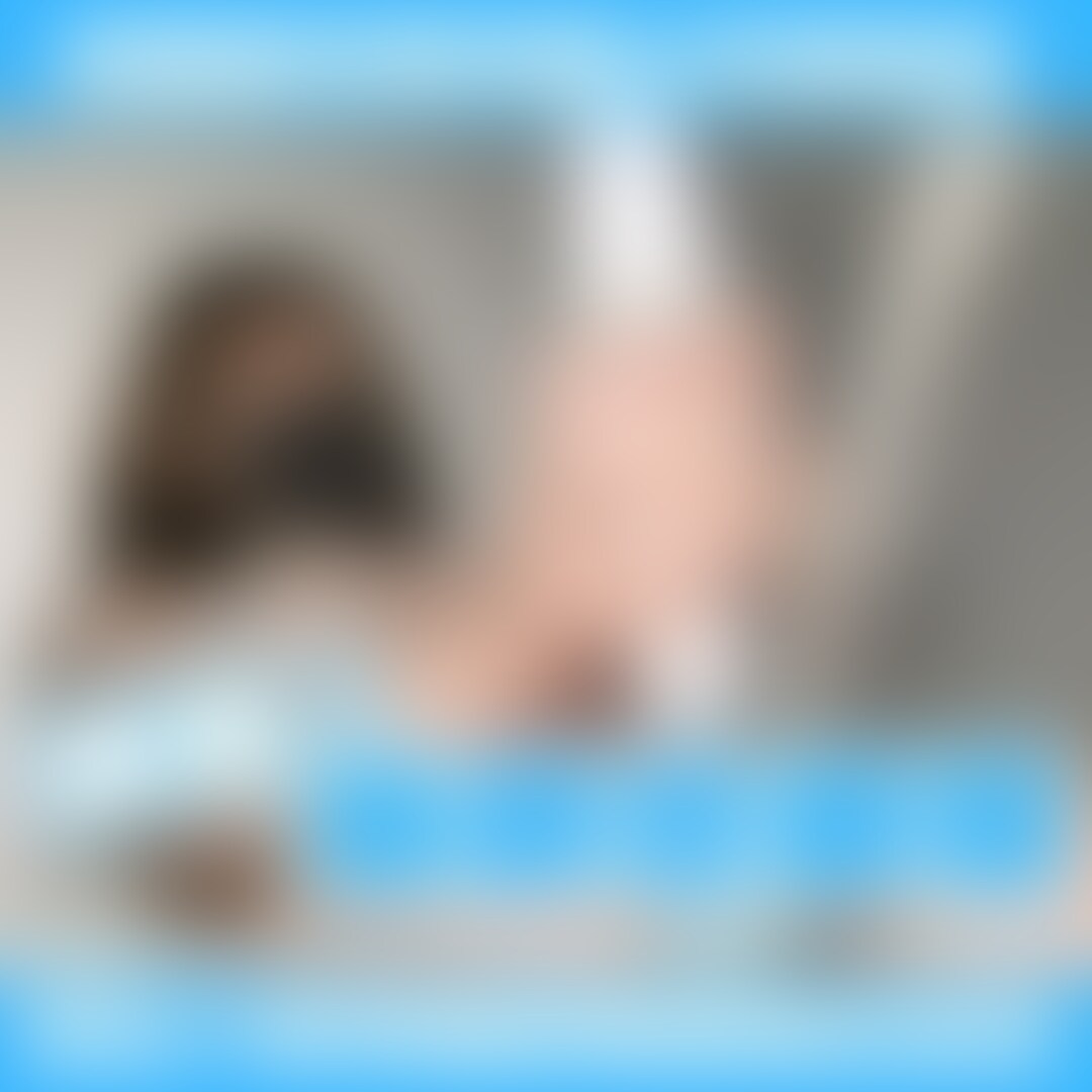 今回はお風呂場で電マ使って大量に潮吹きしちゃいました…
グレーの下着がすごいことになってる…
後半は下着脱いで、カメラに向かってめちゃめちゃ飛ばしてます (2/2)