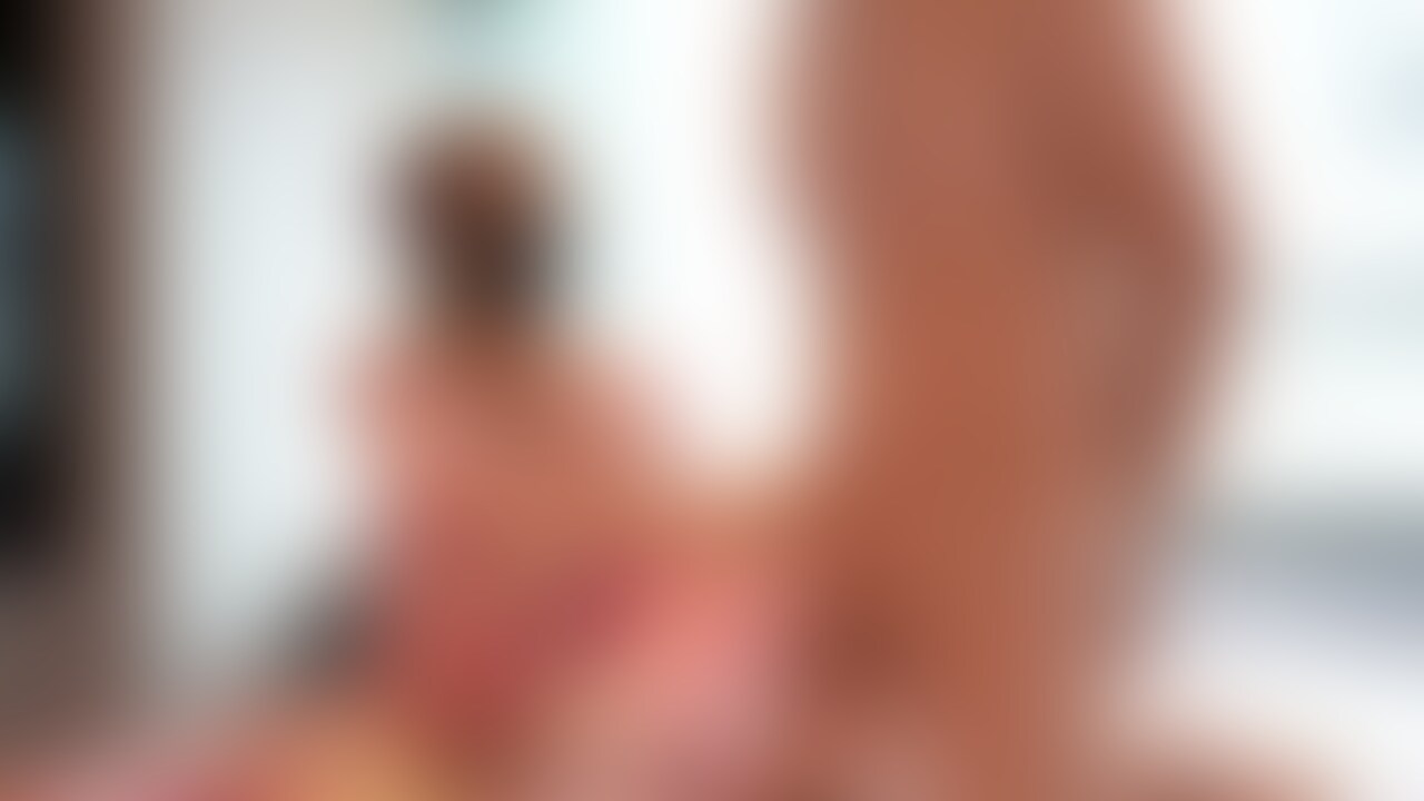 こちょこちょされたり寸止めされたり忙しいね??🥺
寸止めのあとこちょこちょ〜ってされたり乳首カリカリされちゃったりするから大変!🫢
快感を逃がす暇がないからずーっとビクビクしちゃってるね!
けど気持ちいいから嬉しいもんね?♡ (2/2)