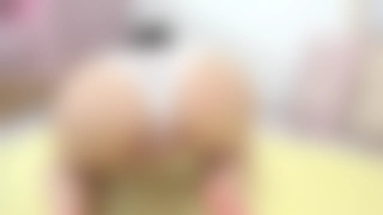 💓ローター動画💓
今回はお気に入りのローターで遊んでみました✨
小さな振動なのにすごく感じちゃって、思わず声が漏れちゃうくらい///
ちょっと恥ずかしいけど、ドキドキしながら撮影したよ。
ぜひ一緒に楽しんでくださいね🥰 (2/2)