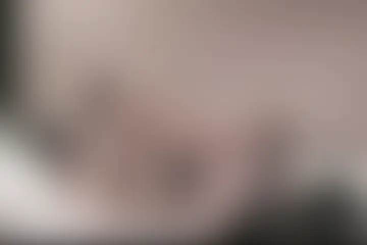 ※サンプル動画は女の子の顔にボカシが入っています。
とあるデリヘルにお勤めの10代の女性との店外デート。
デリヘルでのプレイをプライベートで楽しむのアリですね
^^v
デリヘルなどのヘルスでは”素股”なるプレイでフィニッシュすることがありますが、偶然入っちゃった・・というのは、よくある話です (2/2)