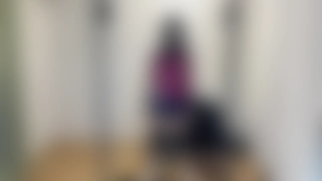 こんな可愛いぐら女子ほんまにおらん!!
クールで澄ました顔していざくすぐられたら超笑顔で笑っていて、可愛すぎるやろぉぉおおおお!!!!!
はい、関西弁で気持ちを込めて今文章を書いていますが、
なんと!!
このぐら女子さんも
生粋の関西人です。
くすぐられて、
ニコッと笑って、
発する言葉は関西弁!!
いやいや、可愛すぎるて!!
なんでもええから
この動画見てみて!!
絶対興奮するから!!
ほんまに、
騙されたと思って
一回見てみて。
世界中のぐりさん
鼻血出てまうで?
知らんけど。
ほな! (2/2)