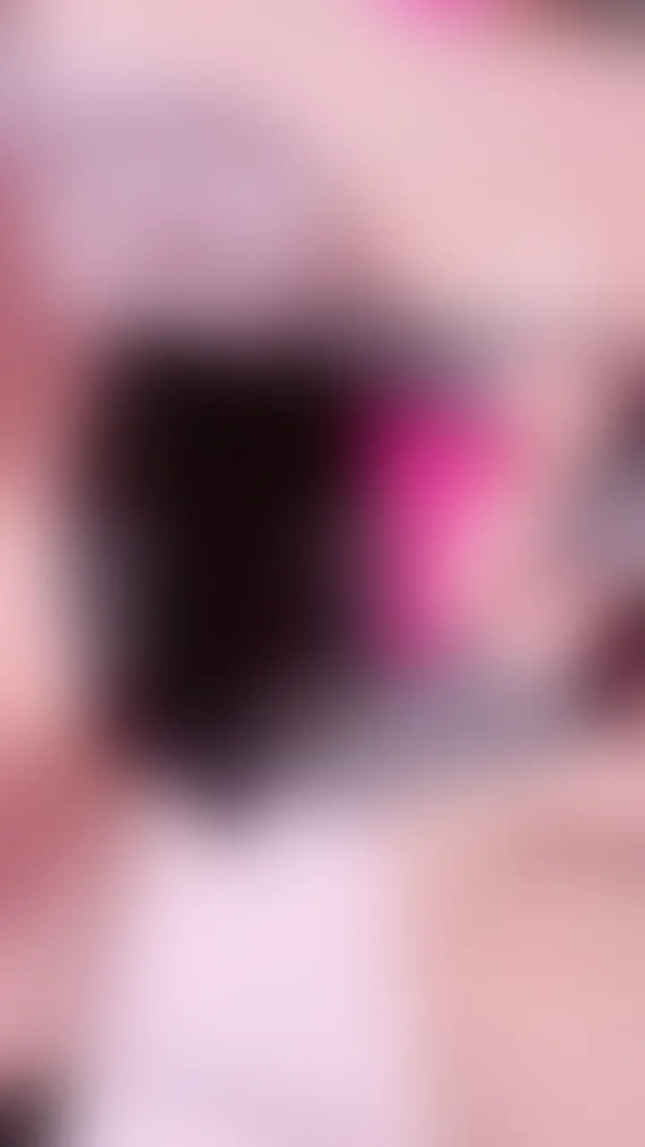 おもちゃでいっぱいイったあとにやっと念願の生ち♥ぽ奥まで挿れてもらえてガチアクメするいくちゃん
子宮口とGスポットどっちもずぽずぽで中イキしまくりなのに休憩もらえずそのままバックへ…
初めてのプラン投稿になります( ¨̮ )💦
おもちゃでいっぱいイッてるところは今後投稿予定です🩵 (2/2)