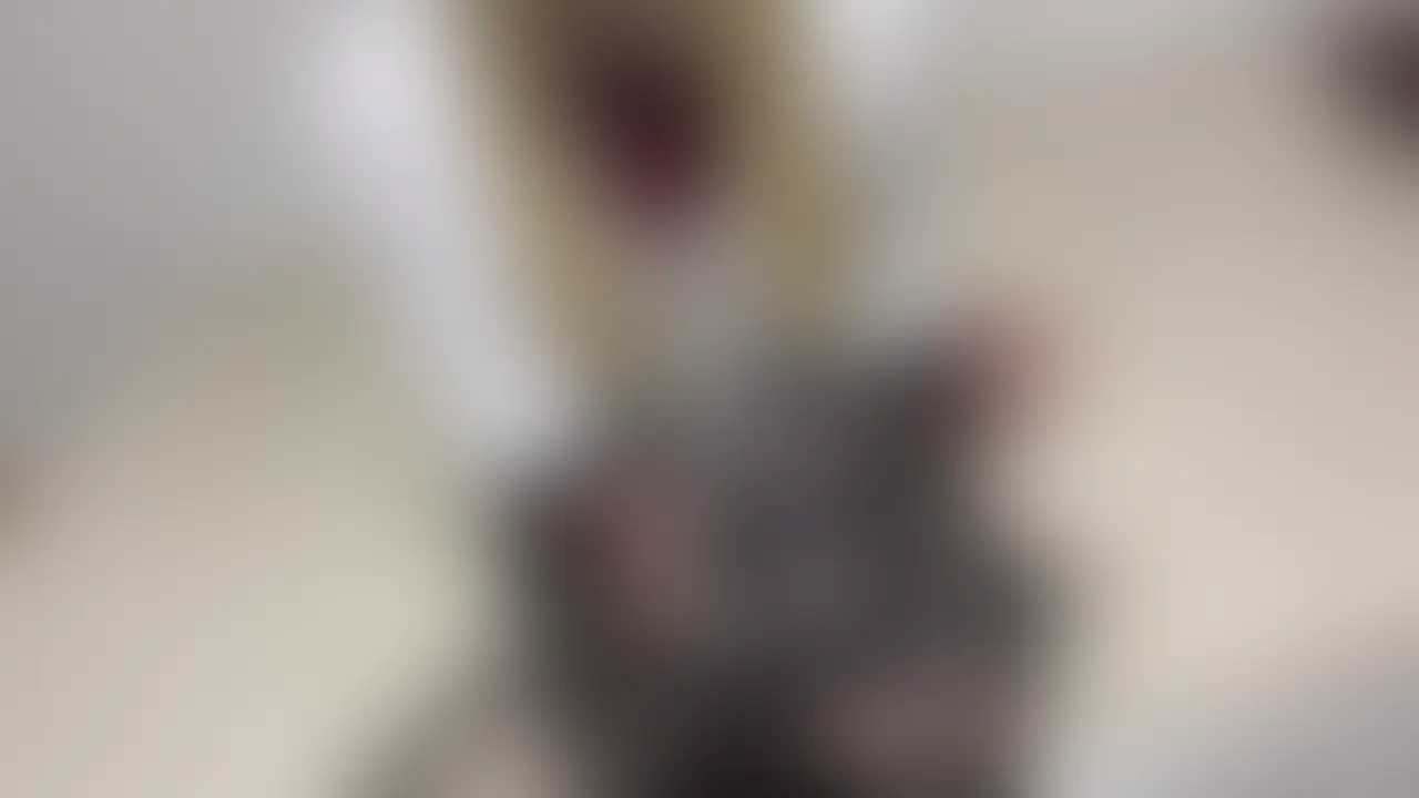 『金髪男の娘が制服風コーデでぶっかけ自撮り撮影💕』 sample 1