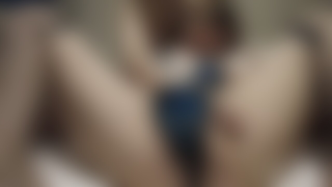 【51分】色白細身のギャル美女をバチボコにして中出し
強め美形なギャルなのに超甘えたなギャップが可愛いの子。
美味しそうに肉棒を咥えて舐めまわす姿がエロすぎる。
ぐしょぐしょに濡らしながら喘ぐ姿は淫乱そのもの。
もちろん最後は膣奥に中出し。
バチボコに○○○した後も甘えて抱きついてくるのが愛らしかったです。 (2/2)